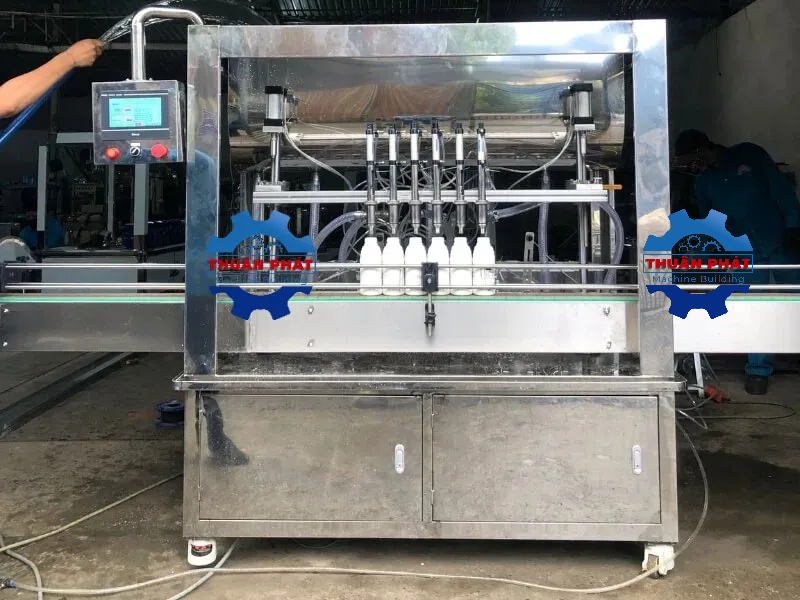 Máy chiết rót 6 vòi tự động